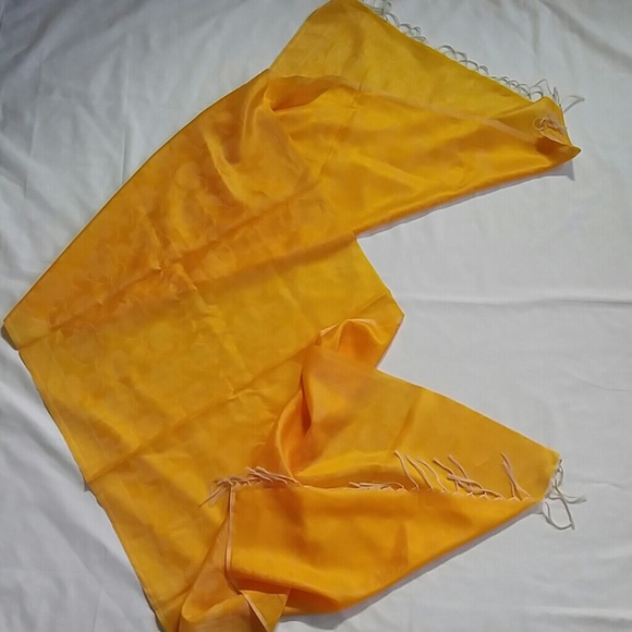 Scarf - Picture 3 of 5